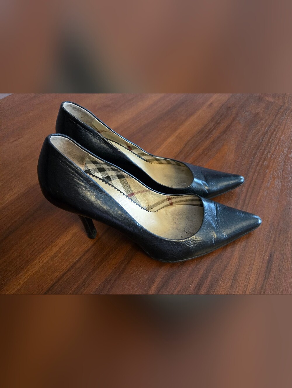 Classic Burberry Pumps/heels